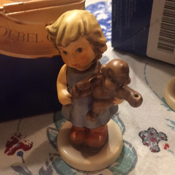 M J Hummels  Goebel Special Edition 7 from 1997-99 - Picture 3 of 12